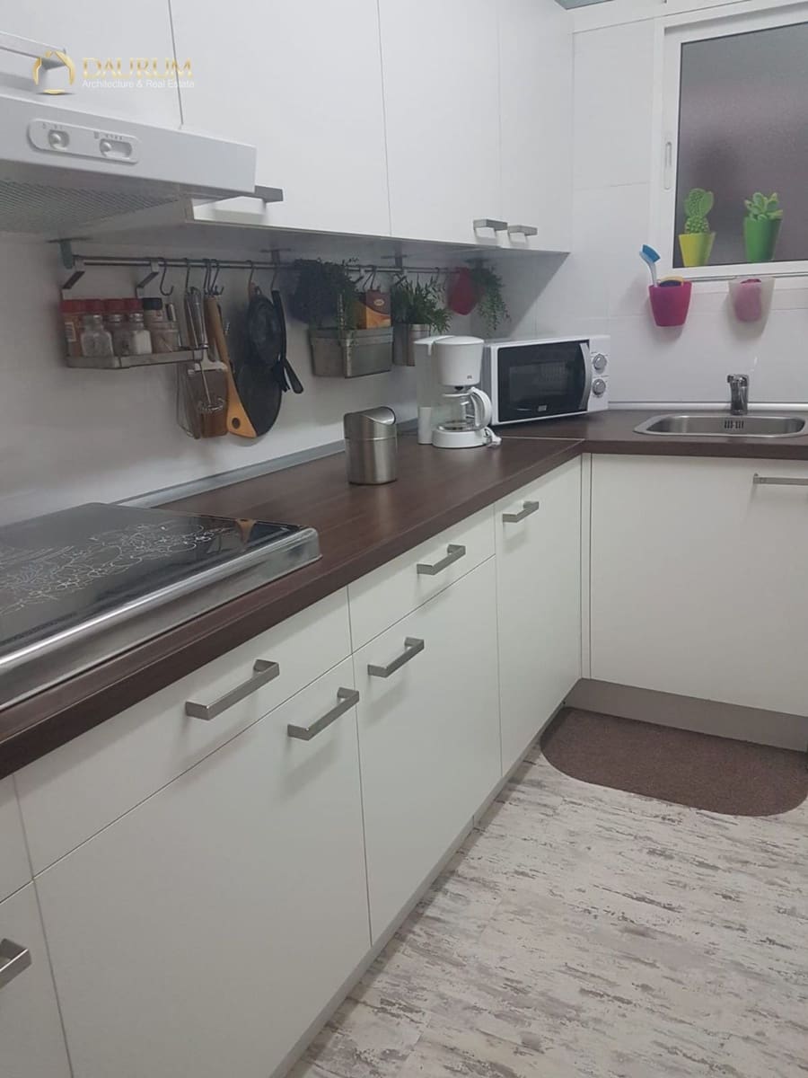 1 slaapkamer Flat te koop in Alicante stad - € 160.000 (Ref: 9914708)