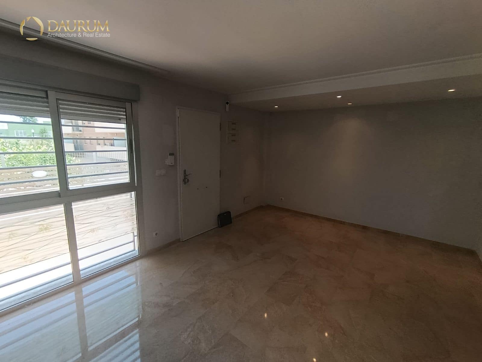 4 bedroom Townhouse for sale in Elche / Elx with pool garage - € 425,000 (Ref: 9914902)