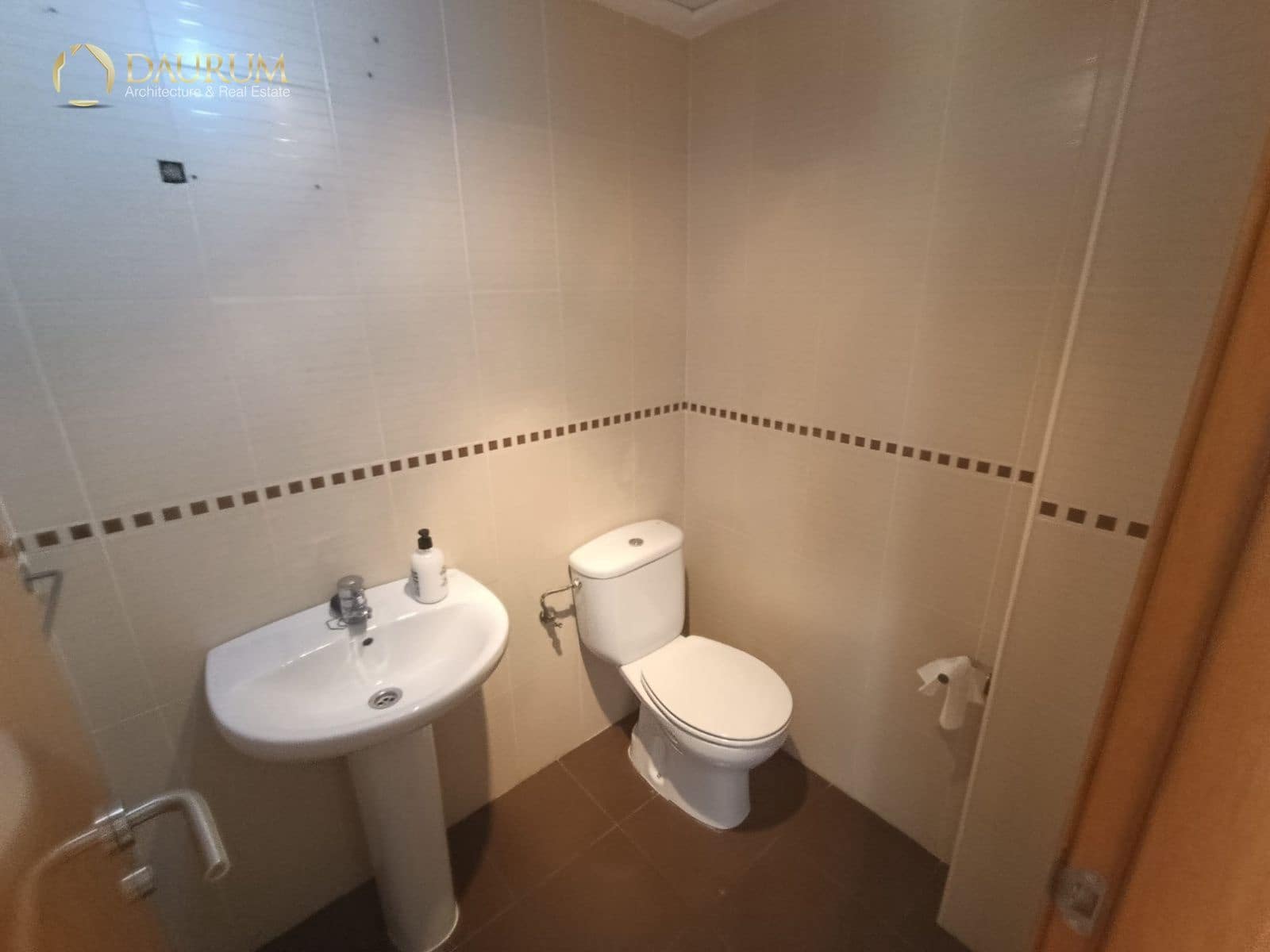 4 bedroom Townhouse for sale in Elche / Elx with pool garage - € 425,000 (Ref: 9914902)