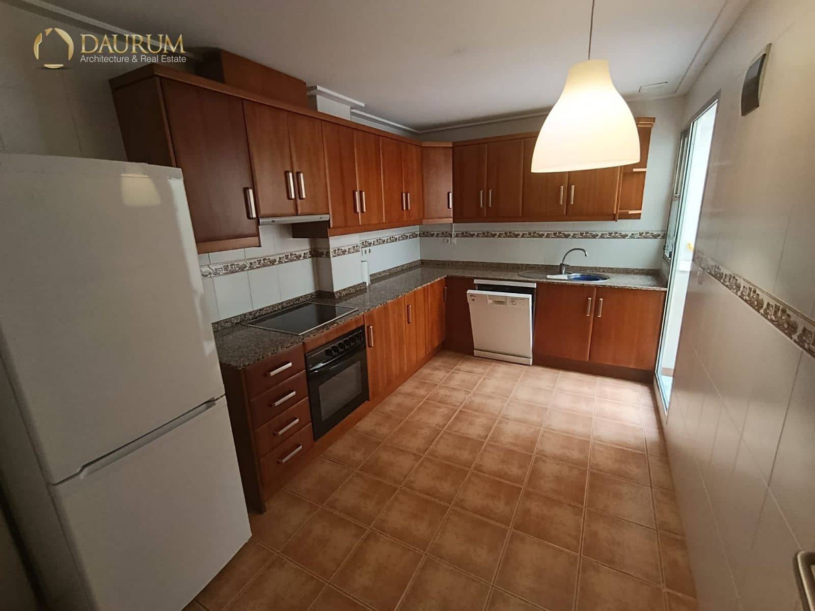 4 bedroom Townhouse for sale in Elche / Elx with pool garage - € 425,000 (Ref: 9914902)