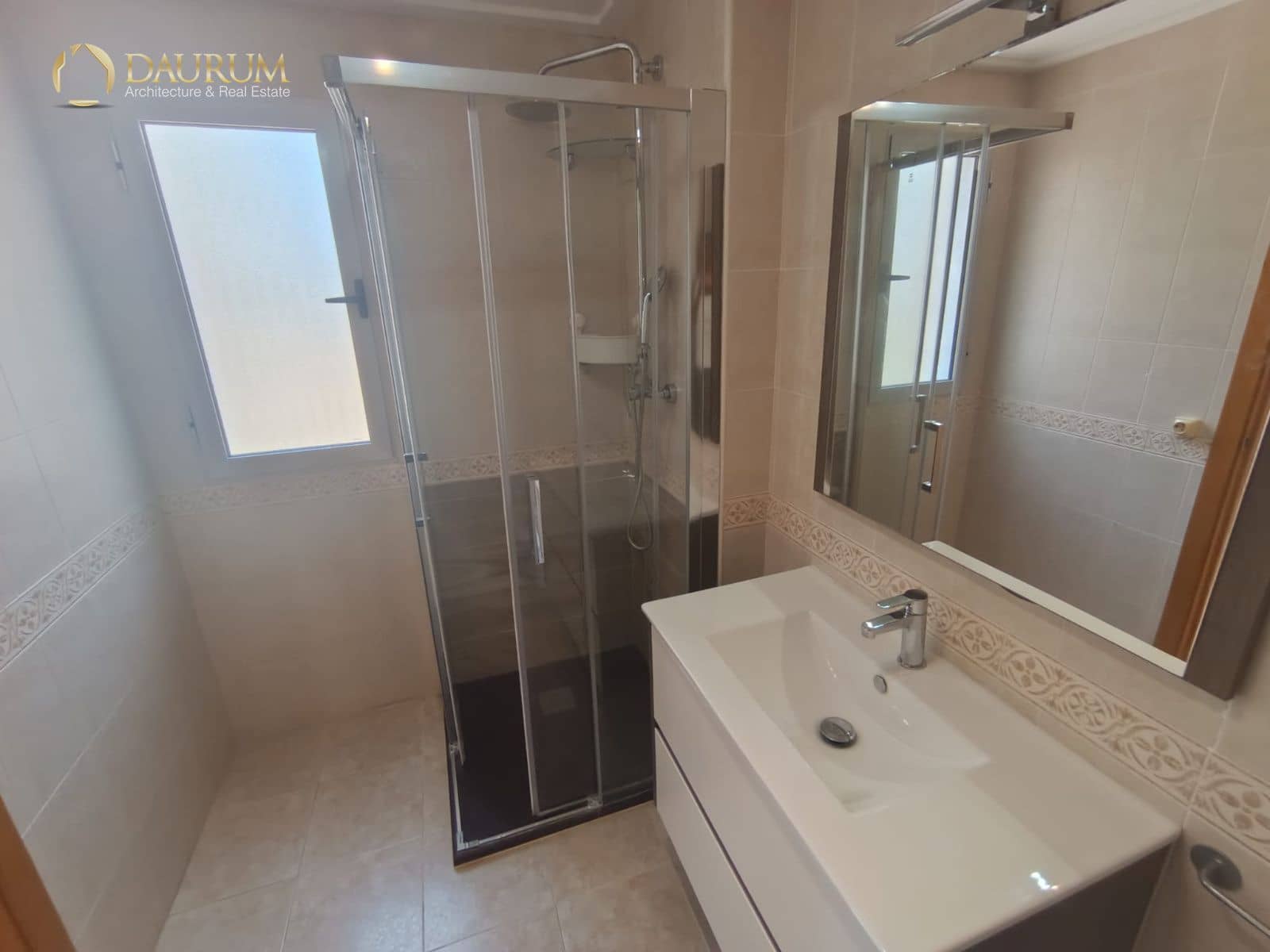 4 bedroom Townhouse for sale in Elche / Elx with pool garage - € 425,000 (Ref: 9914902)