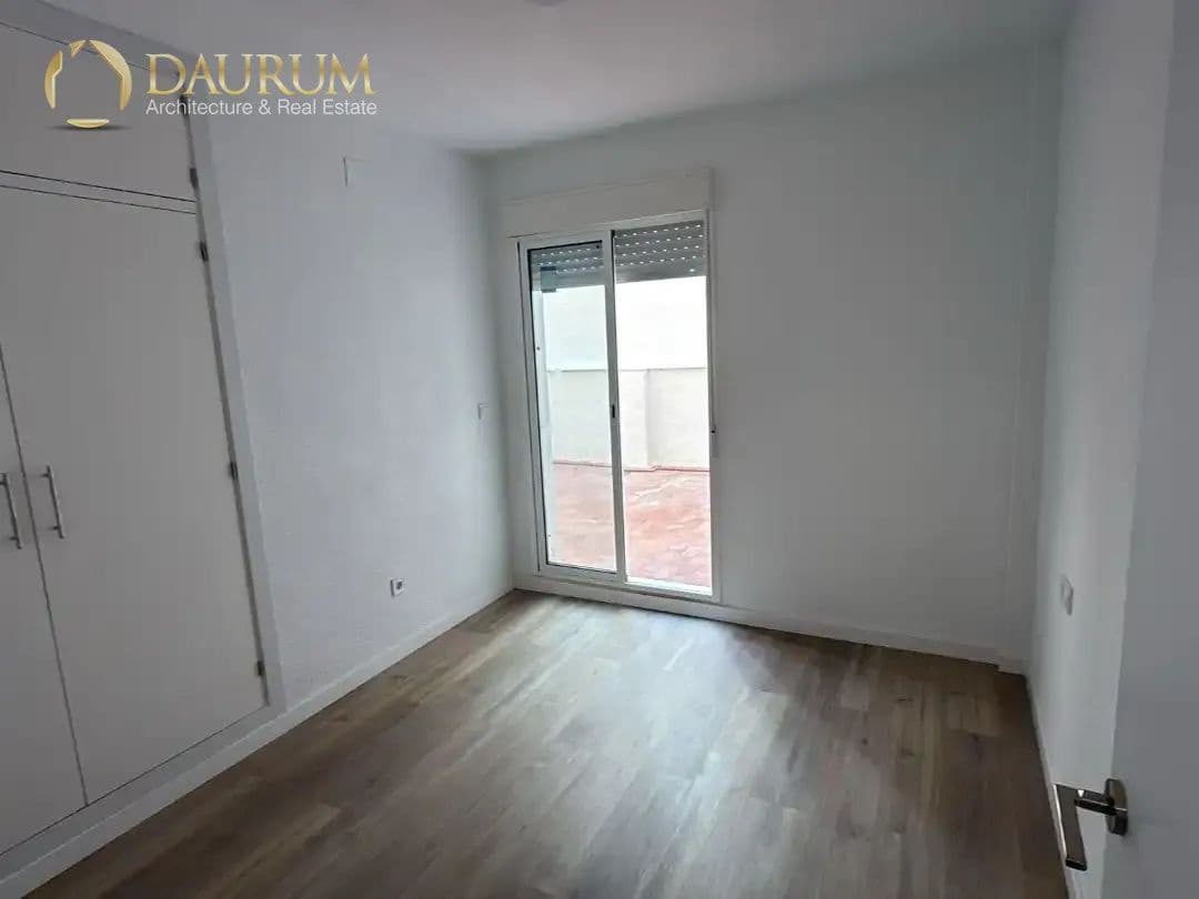 4 soveværelse Lejlighed til salg i Alicante by - € 269.000 (Ref: 9914961)