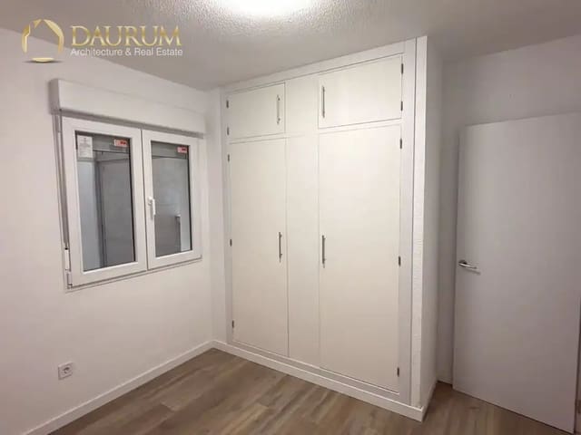 4 soveværelse Lejlighed til salg i Santo Domingo, Alicante by - € 269.000 (Ref: 9914961)