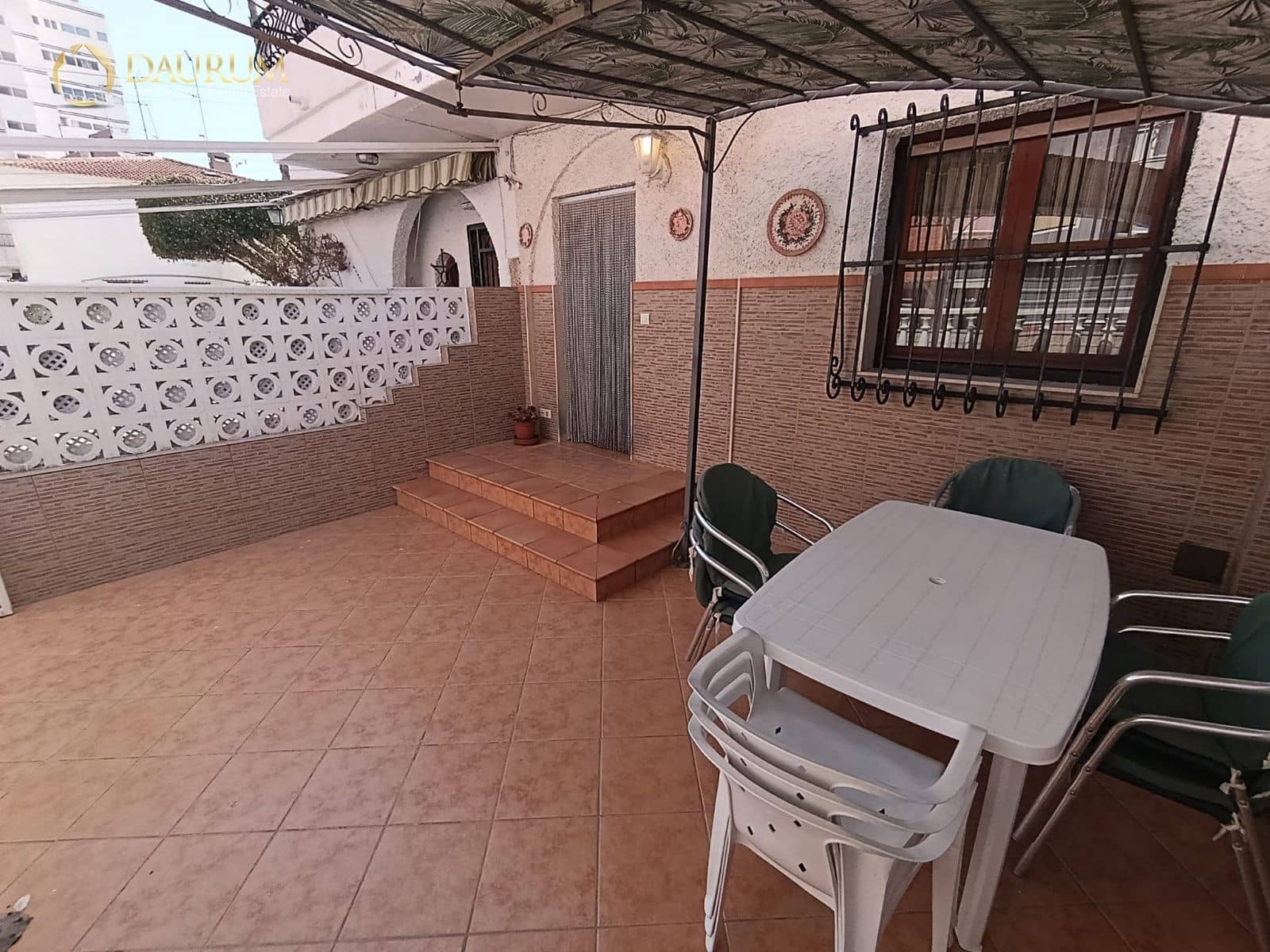 3 soveværelse Villa til salg i Santa Pola med garage - € 199.000 (Ref: 9925190)