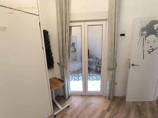 Leilighet til salgs i Alicante by - € 79 000 (Ref: 9928394)