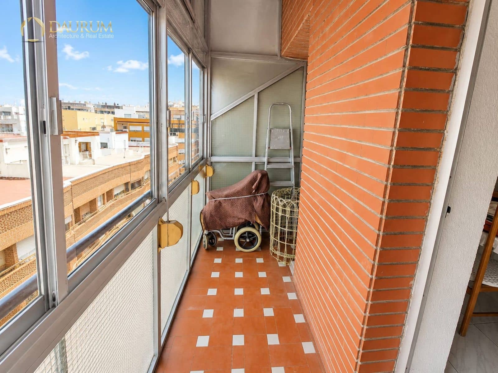 3 soveværelse Lejlighed til salg i Alicante by - € 279.000 (Ref: 9932232)
