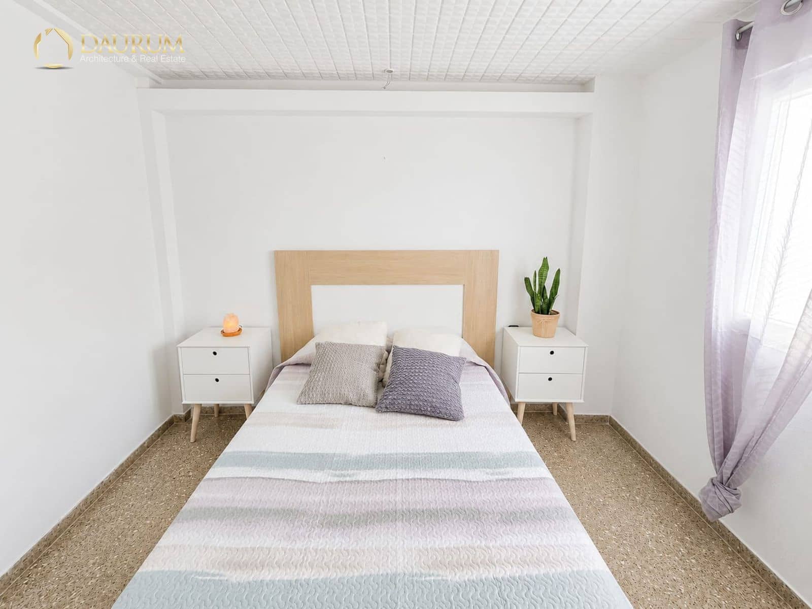 3 slaapkamer Penthouse te koop in Alicante stad - € 160.000 (Ref: 9937051)