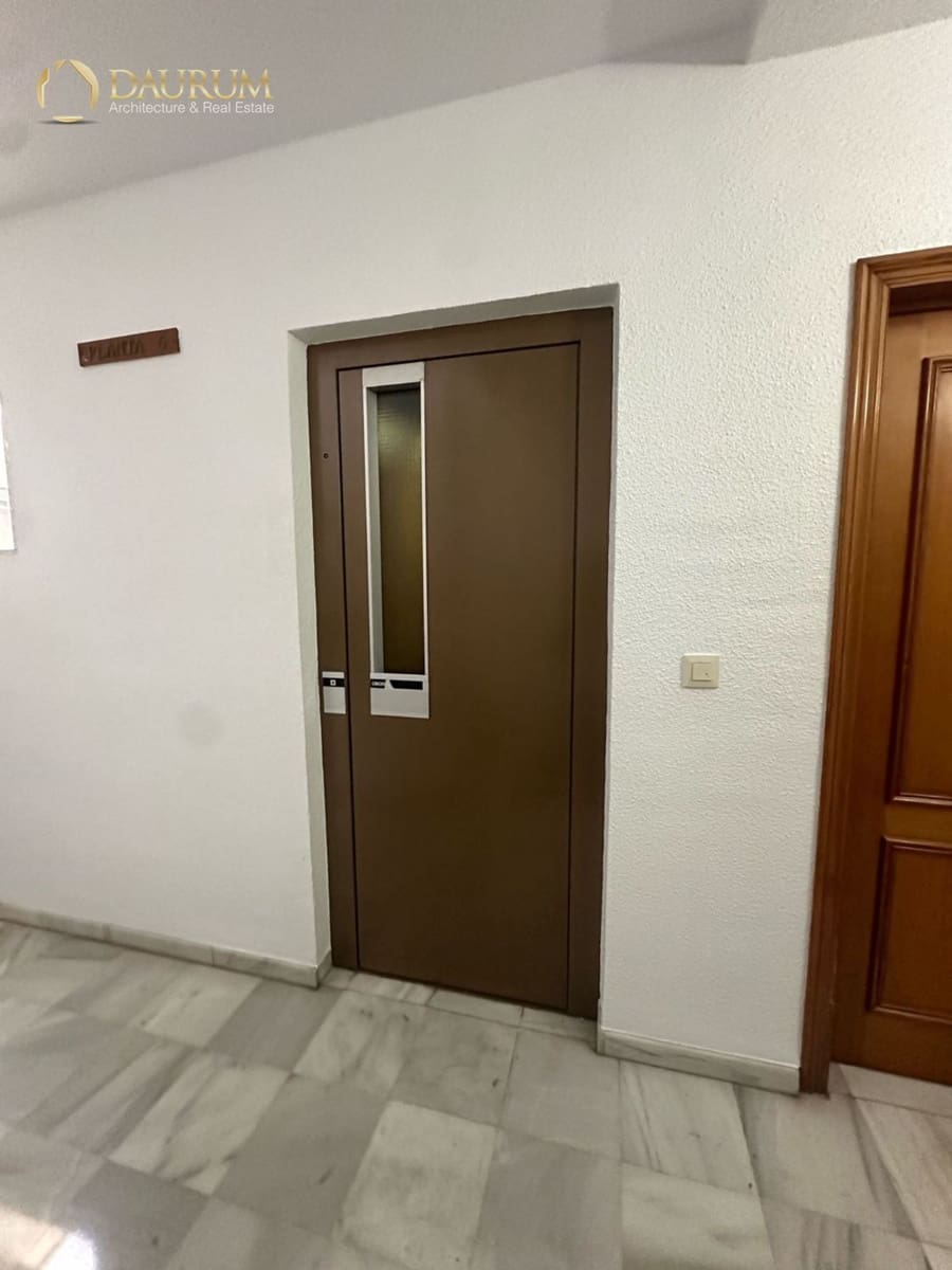 Piso de 3 habitaciones en Elche / Elx en venta - 157.000 € (Ref: 9937052)
