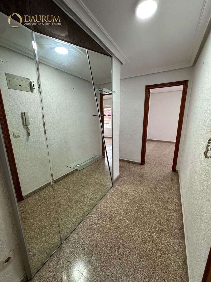 Piso de 3 habitaciones en Elche / Elx en venta - 157.000 € (Ref: 9937052)