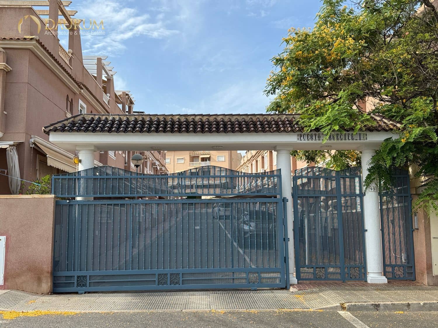 3 soverom Hus til salgs i Santa Pola med svømmebasseng garasje - € 395 000 (Ref: 9937274)