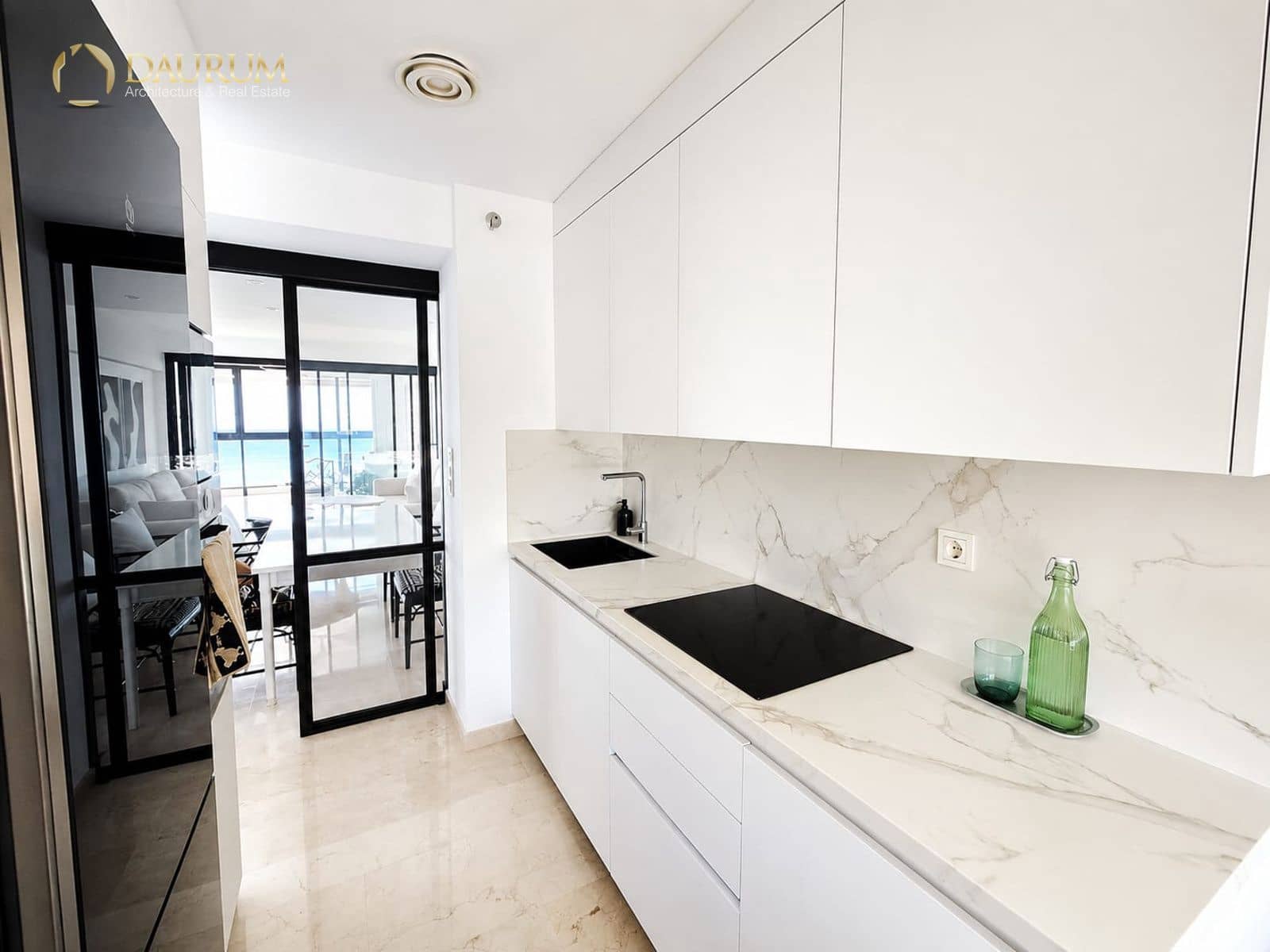 Piso de 2 habitaciones en Benidorm en venta con piscina garaje - 870.000 € (Ref: 9948425)