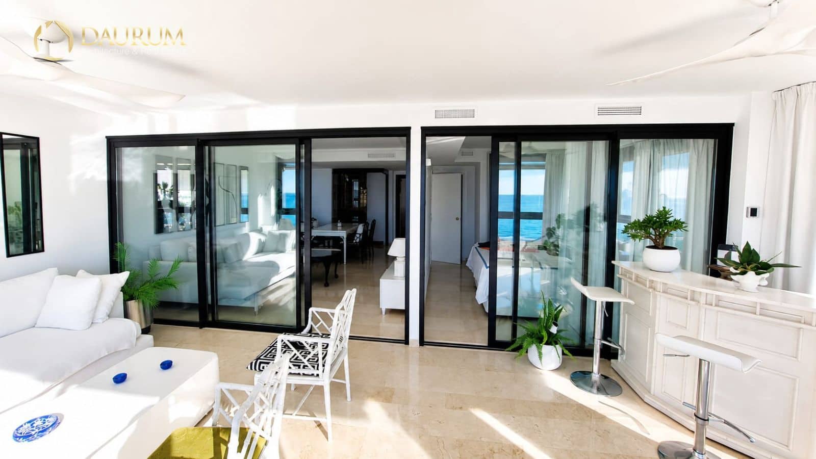 Piso de 2 habitaciones en Benidorm en venta con piscina garaje - 870.000 € (Ref: 9948425)