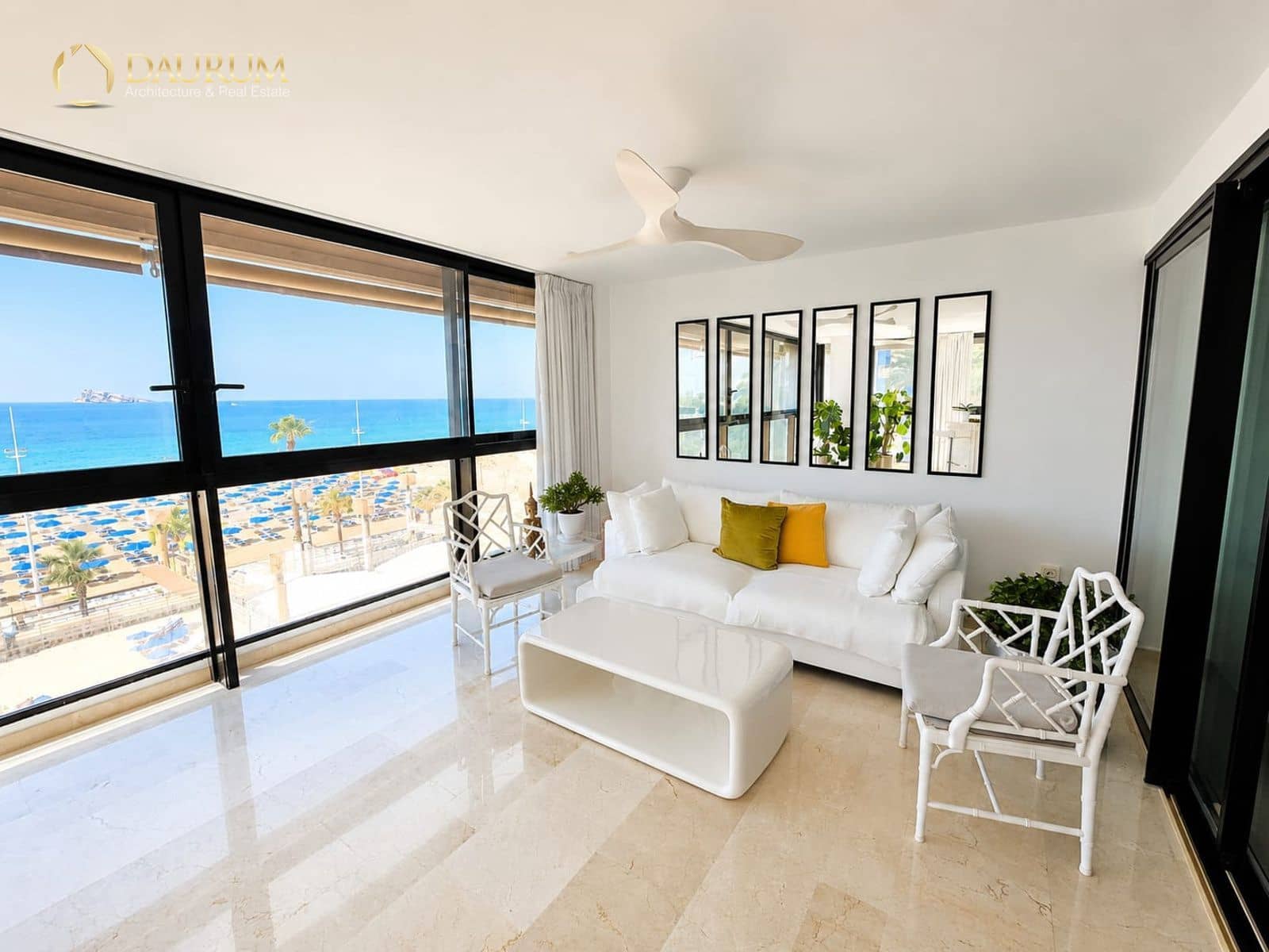 Piso de 2 habitaciones en Benidorm en venta con piscina garaje - 870.000 € (Ref: 9948425)