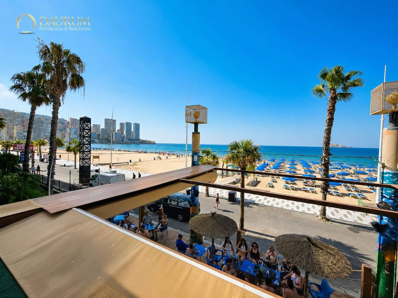 Piso de 2 habitaciones en Benidorm en venta con piscina garaje - 870.000 € (Ref: 9948425)
