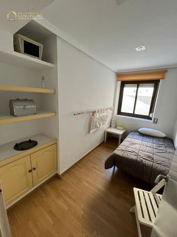 4 soveværelse Lejlighed til salg i Ensanche - Diputacion, Alicante by - € 350.000 (Ref: 9950579)