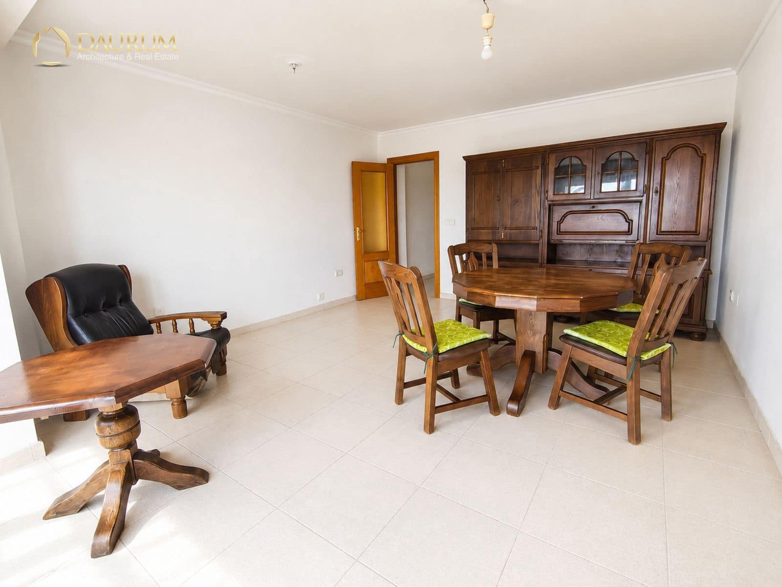 3 slaapkamer Flat te koop in Elche / Elx met garage - € 168.000 (Ref: 9952935)