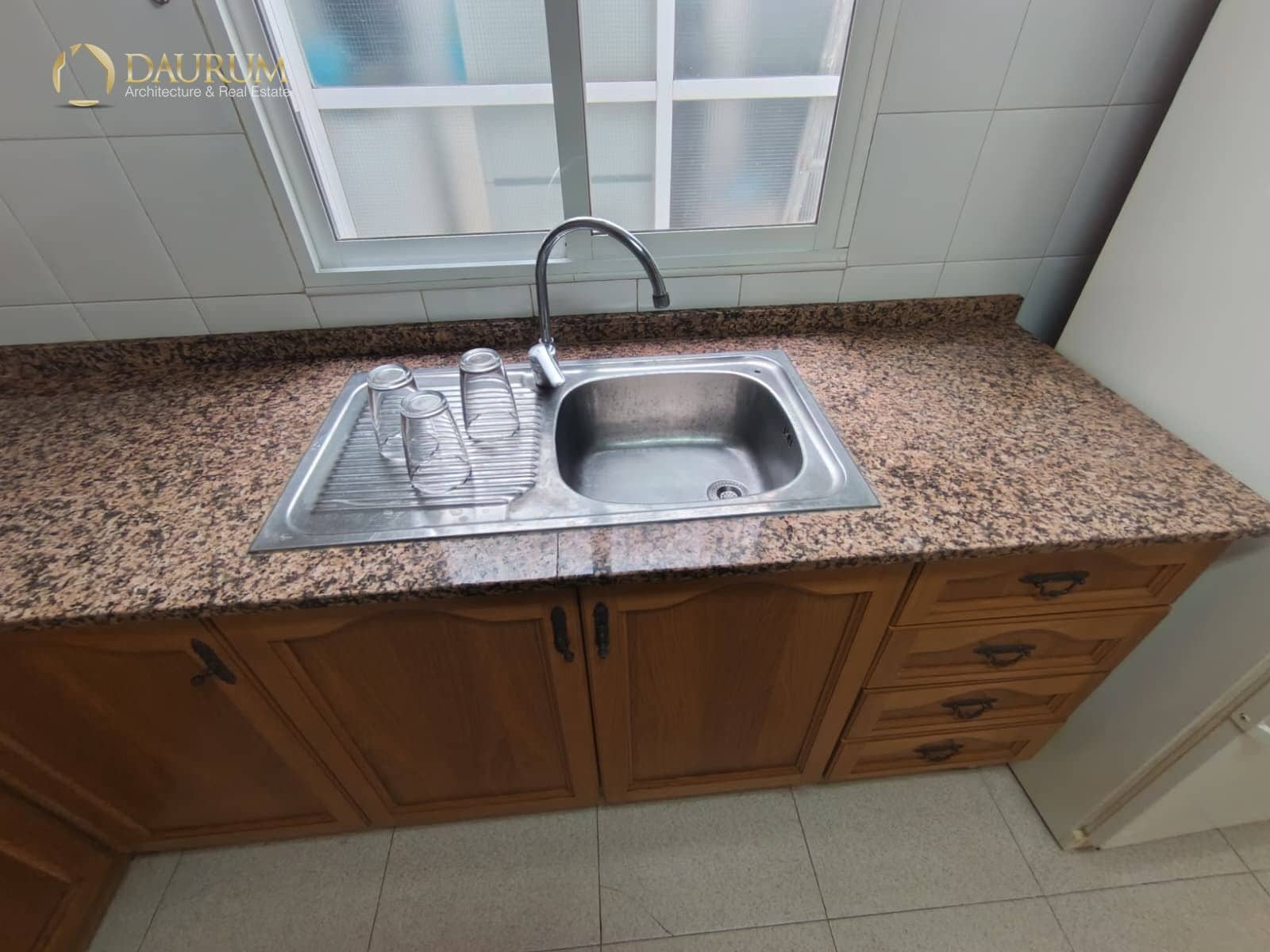 3 slaapkamer Flat te koop in Elche / Elx met garage - € 168.000 (Ref: 9952935)