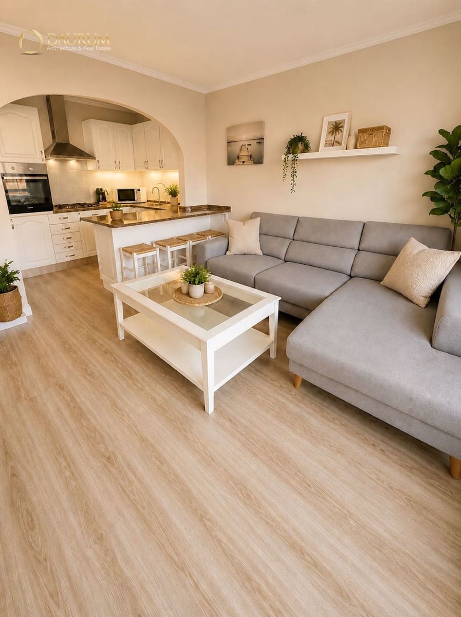 3 chambre Appartement à vendre à Playa de San Juan avec piscine garage - 380 000 € (Ref: 9953297)