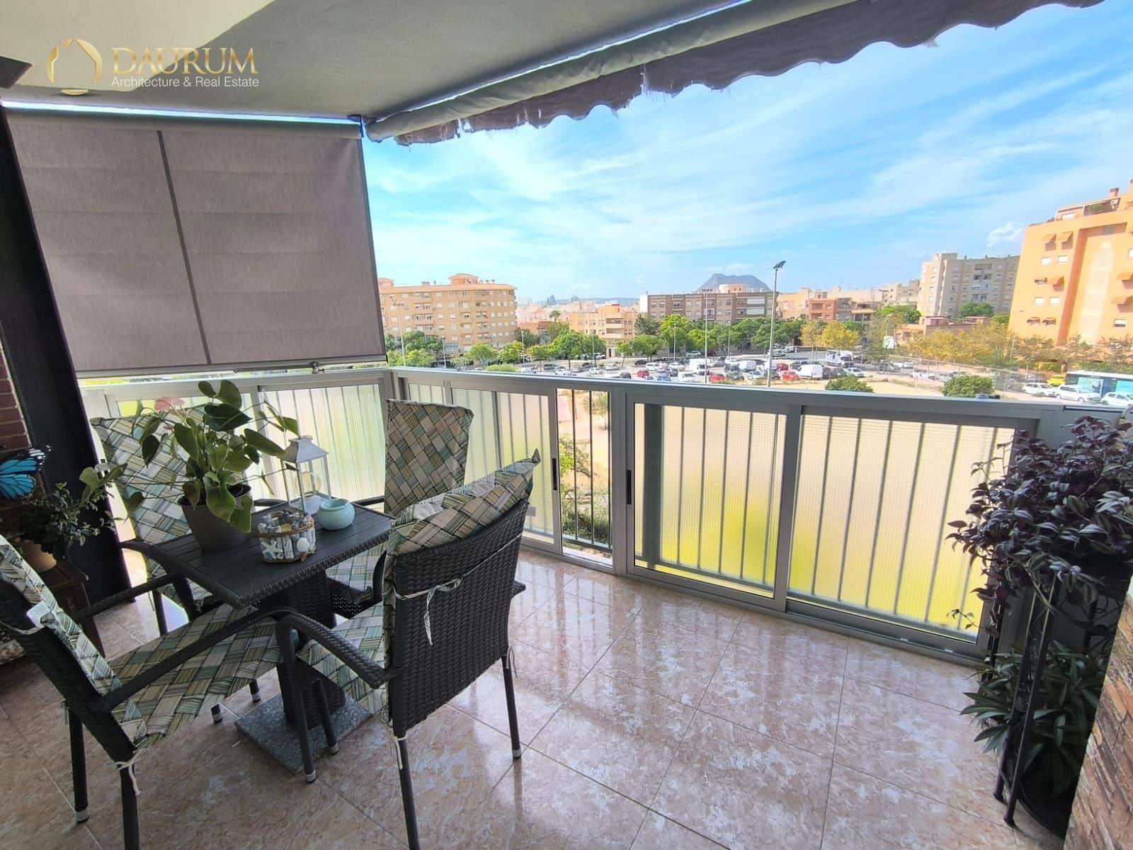 Piso de 3 habitaciones en San Vicente / Sant Vicent del Raspeig en venta con garaje - 260.000 € (Ref: 9953299)