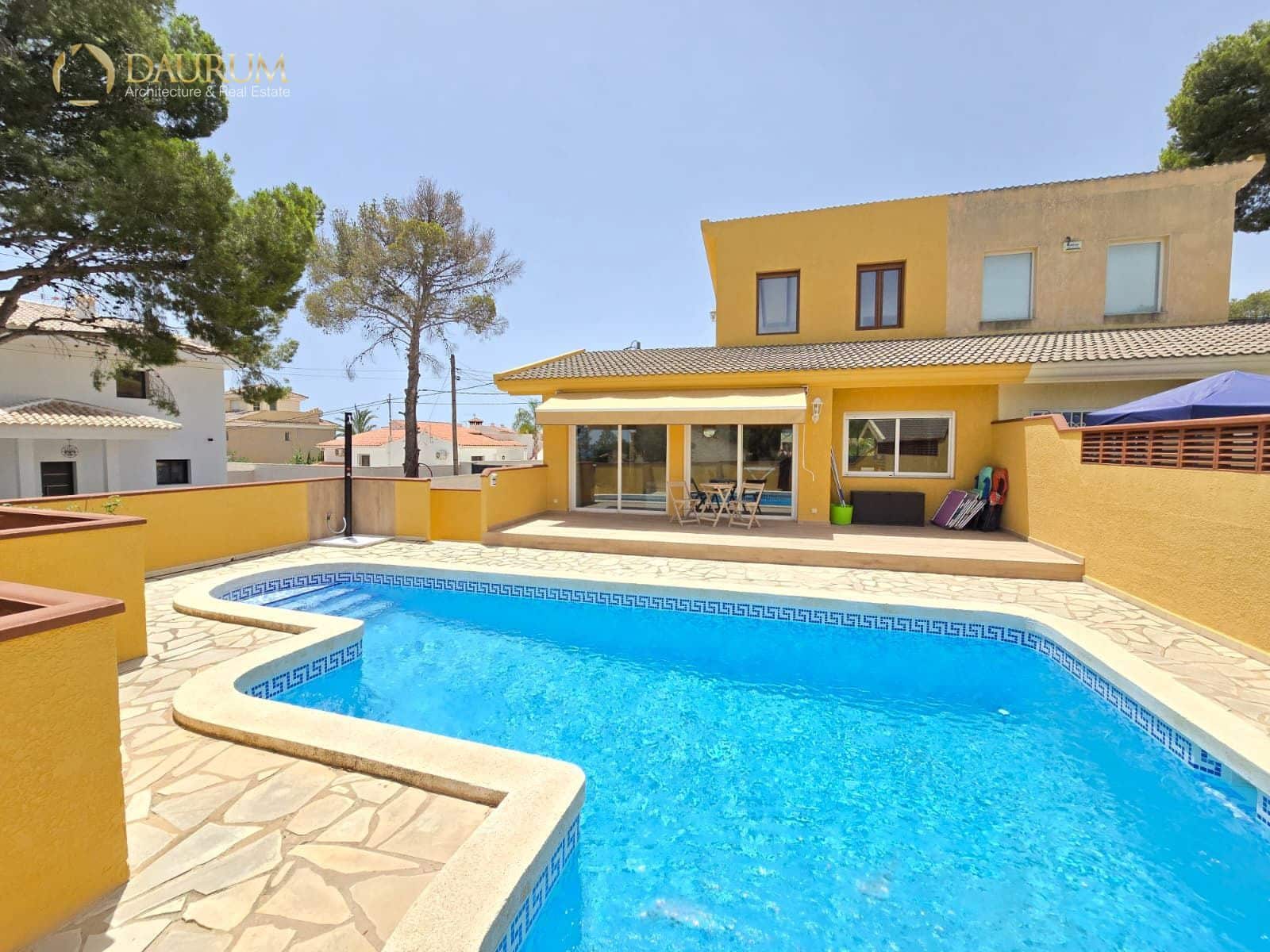 2 bedroom Villa for sale in La Nucia with pool - € 420,000 (Ref: 9961031)