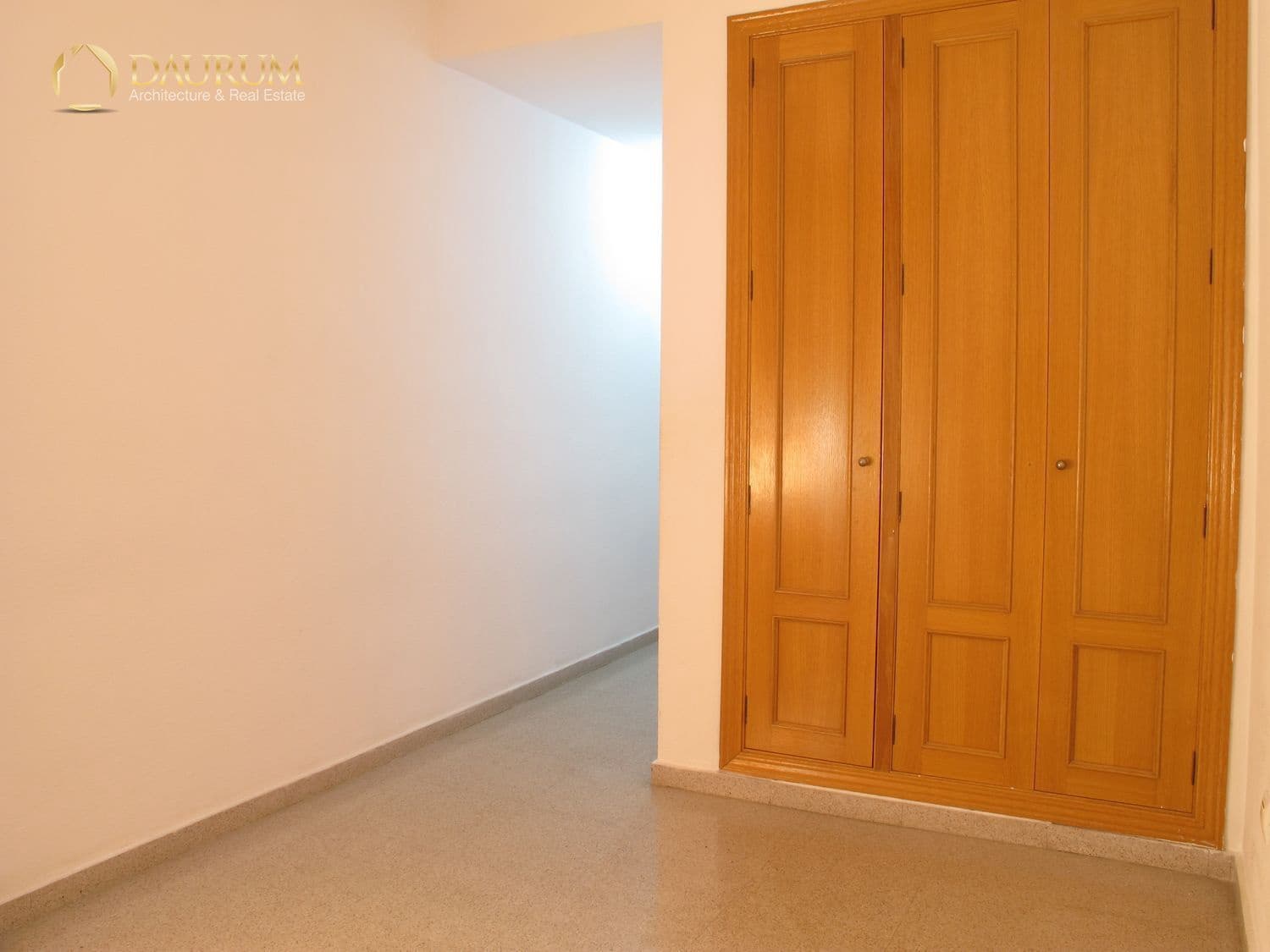 3 bedroom Flat for sale in San Vicente / Sant Vicent del Raspeig - € 230,000 (Ref: 9965743)