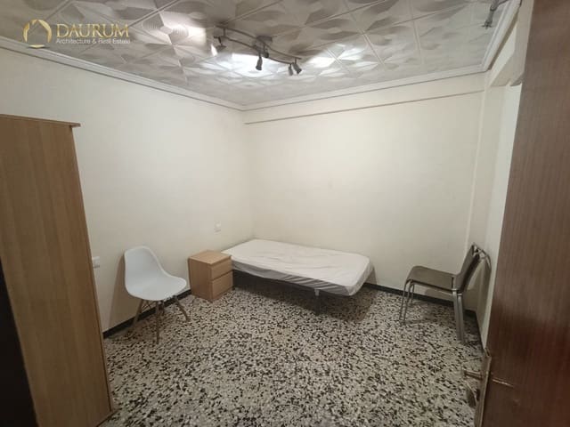 4 slaapkamer Flat te koop in Altabix, Elche / Elx - € 155.000 (Ref: 9965840)
