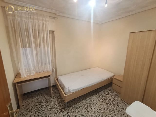 4 slaapkamer Flat te koop in Altabix, Elche / Elx - € 155.000 (Ref: 9965840)