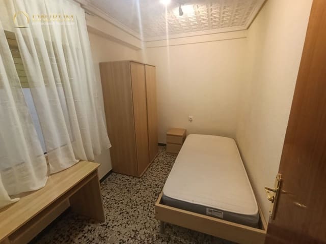 4 slaapkamer Flat te koop in Altabix, Elche / Elx - € 155.000 (Ref: 9965840)