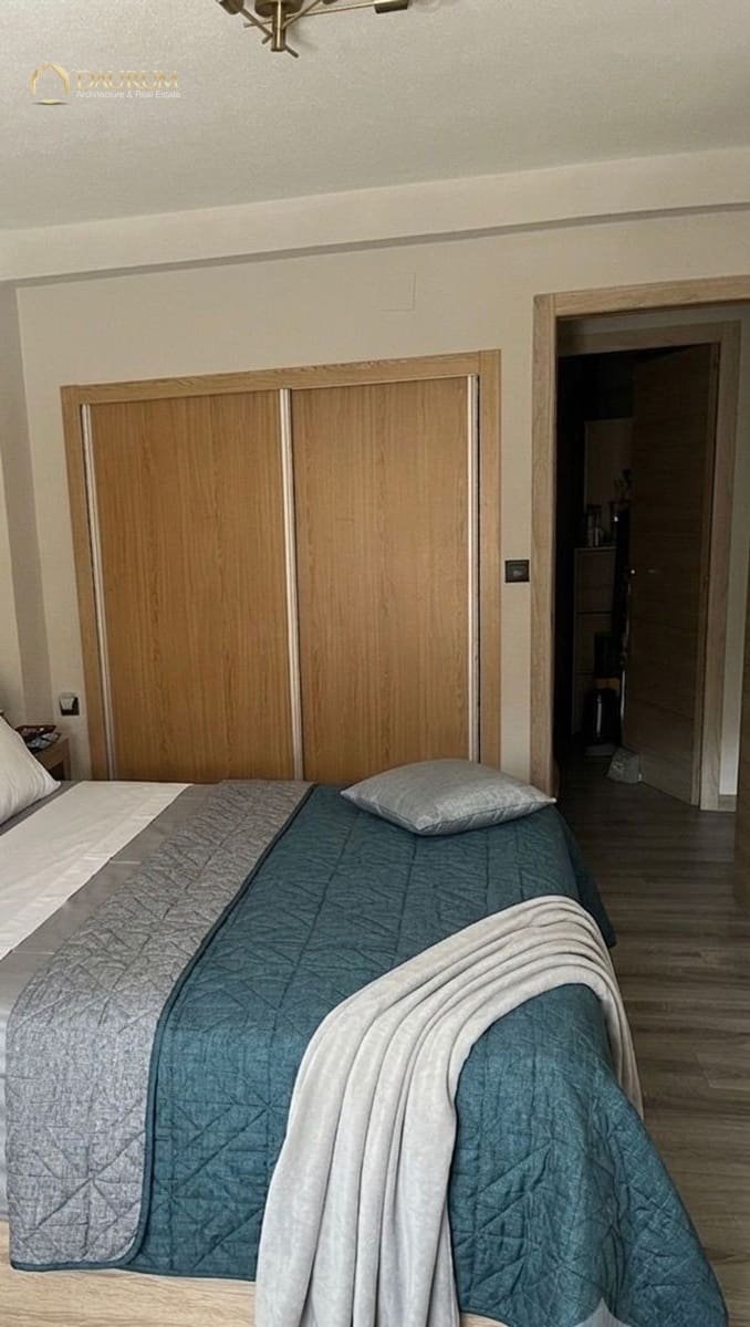 3 makuuhuone Asunto myytävänä paikassa Alicante kaupunki - 199 800 € (Ref: 9965919)