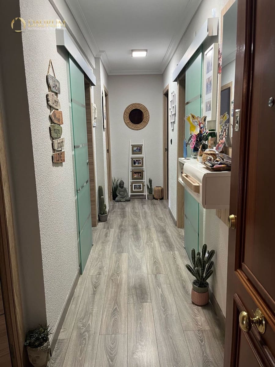 3 makuuhuone Asunto myytävänä paikassa Alicante kaupunki - 199 800 € (Ref: 9965919)