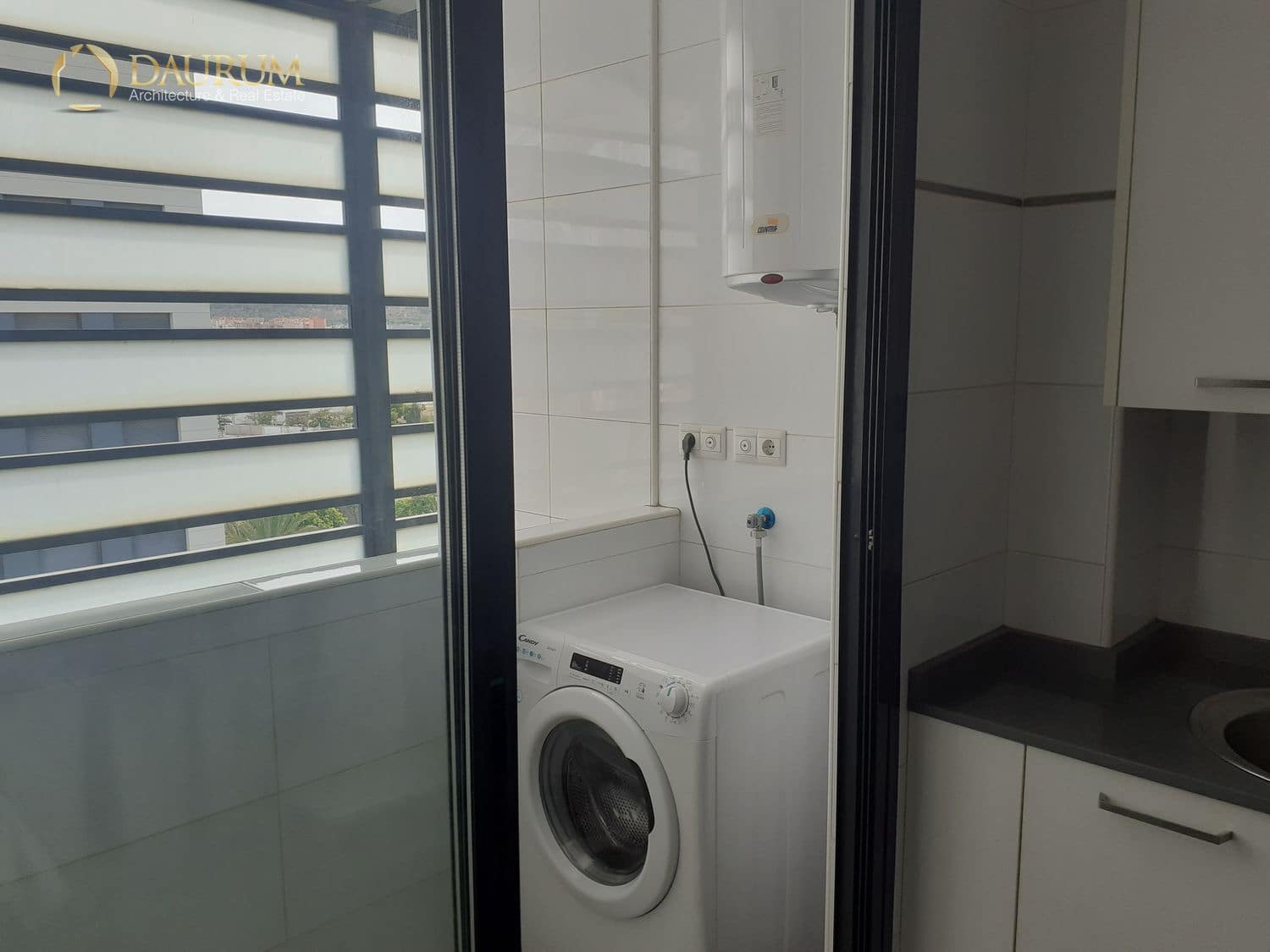 3 bedroom Flat for sale in Alicante / Alacant city with pool garage - € 355,000 (Ref: 9970901)