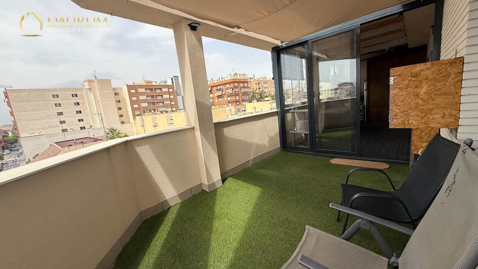Ático de 2 habitaciones en San Vicente / Sant Vicent del Raspeig en venta con garaje - 299.000 € (Ref: 9976102)