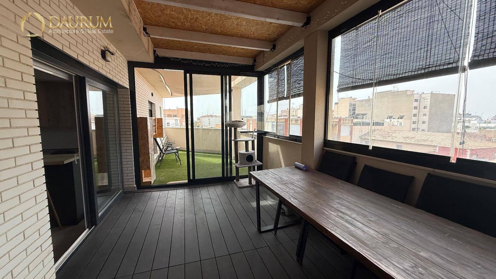 Ático de 2 habitaciones en San Vicente / Sant Vicent del Raspeig en venta con garaje - 299.000 € (Ref: 9976102)