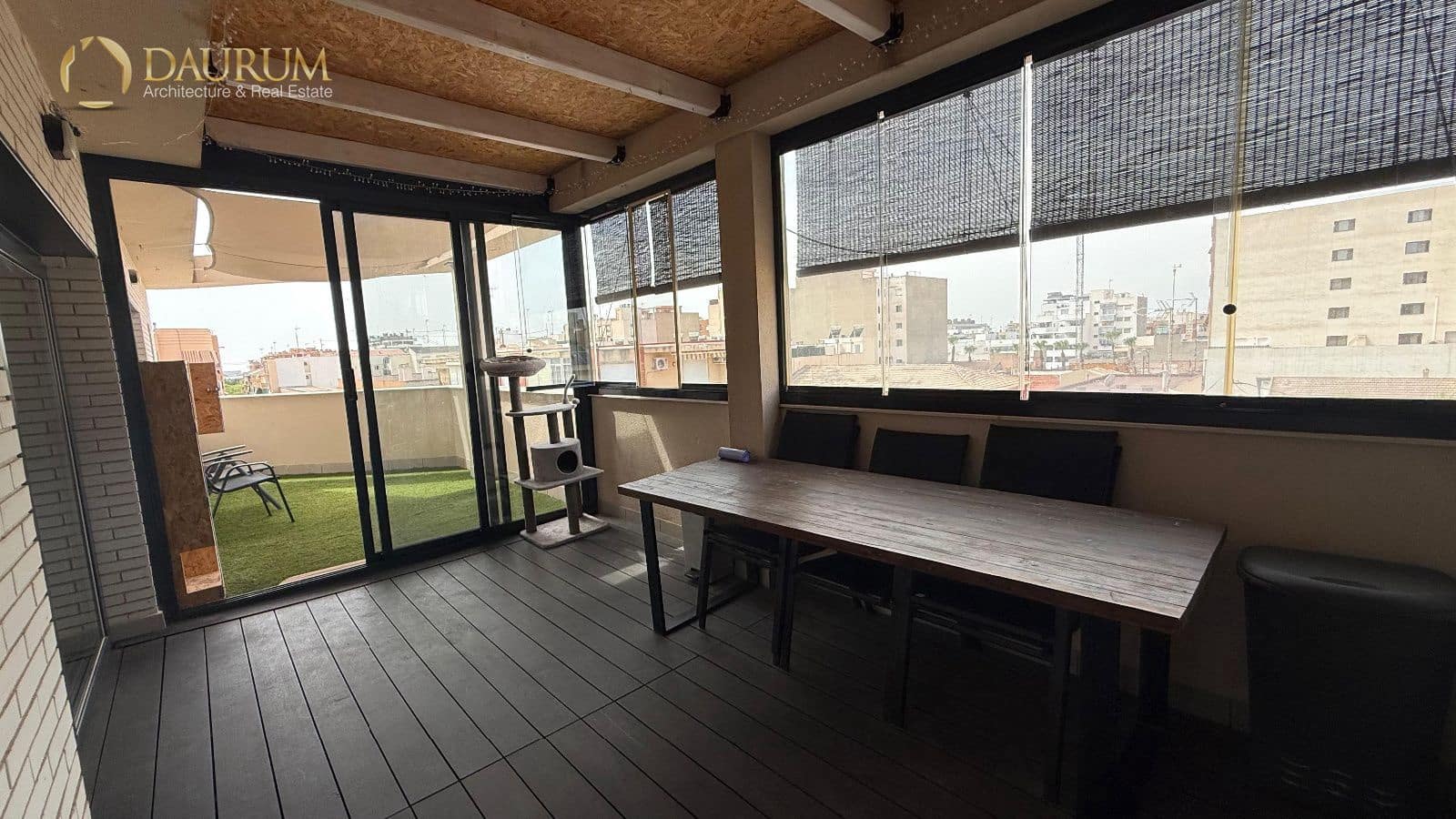 Ático de 2 habitaciones en San Vicente / Sant Vicent del Raspeig en venta con garaje - 299.000 € (Ref: 9976102)