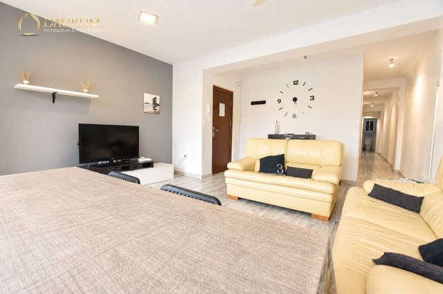 3 soveværelse Lejlighed til salg i Alicante by - € 180.000 (Ref: 9977828)