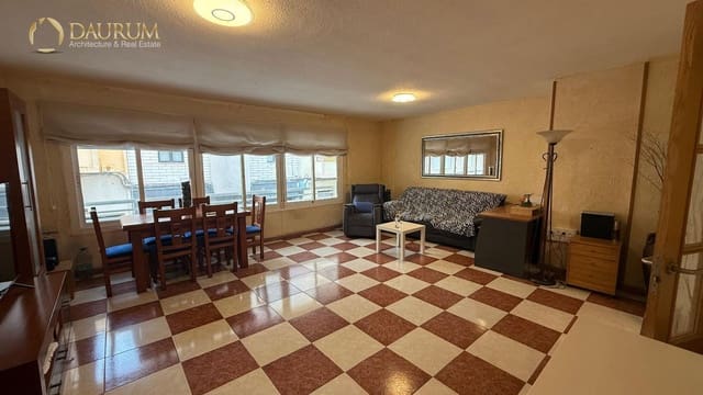 Piso de 4 habitaciones en Carolinas Bajas, Alicante / Alacant ciudad en venta - 285.000 € (Ref: 9981439)