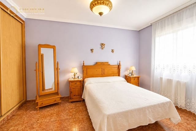 Chalet de 4 habitaciones en Rebolledo, Alicante / Alacant ciudad en venta con garaje - 485.000 € (Ref: 9981440)