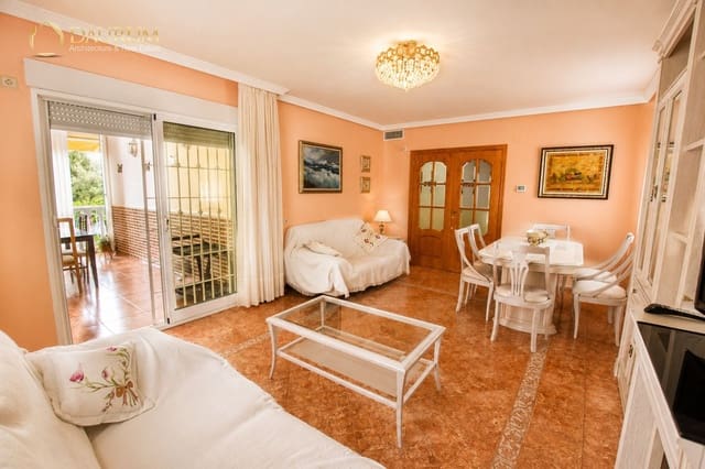 Chalet de 4 habitaciones en Rebolledo, Alicante / Alacant ciudad en venta con garaje - 485.000 € (Ref: 9981440)