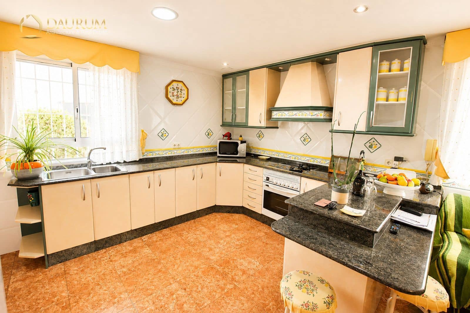 Chalet de 4 habitaciones en Rebolledo en venta con garaje - 485.000 € (Ref: 9981440)