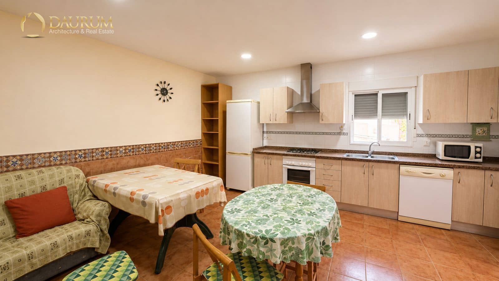 Chalet de 4 habitaciones en Rebolledo en venta con garaje - 485.000 € (Ref: 9981440)
