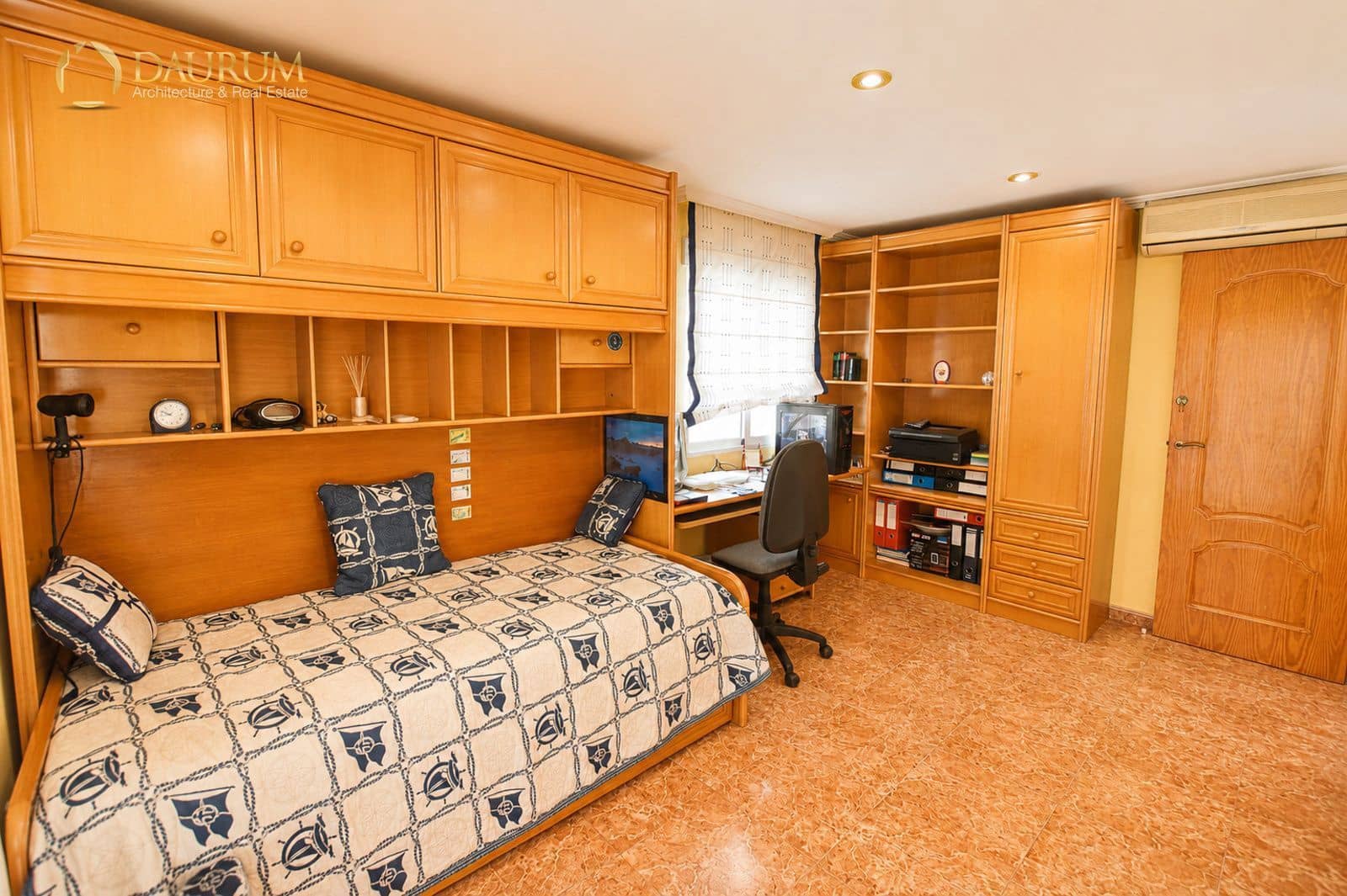 Chalet de 4 habitaciones en Rebolledo en venta con garaje - 485.000 € (Ref: 9981440)