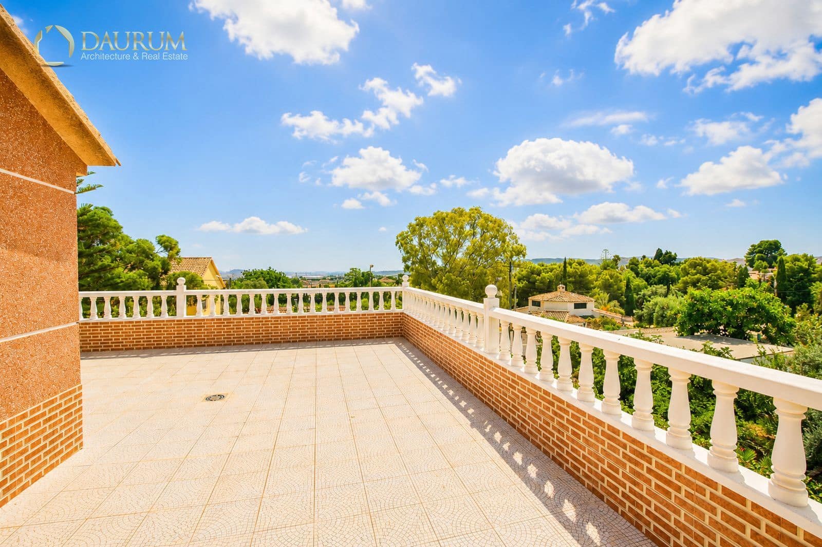 Chalet de 4 habitaciones en Rebolledo en venta con garaje - 485.000 € (Ref: 9981440)