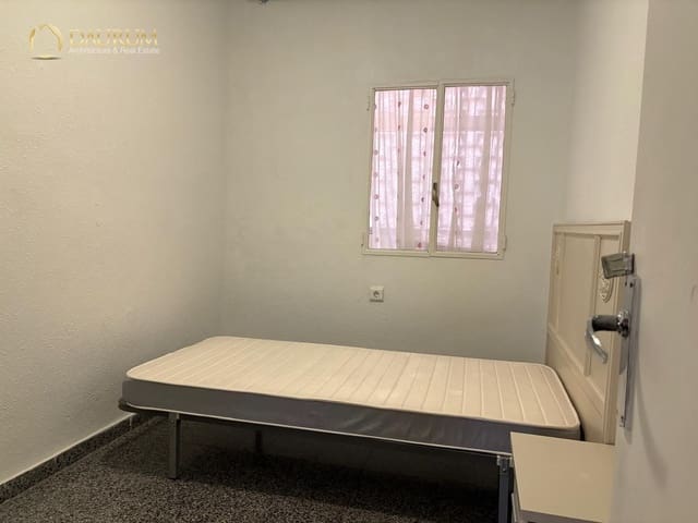 4 soveværelse Lejlighed til salg i Alicante by - € 255.000 (Ref: 9981531)