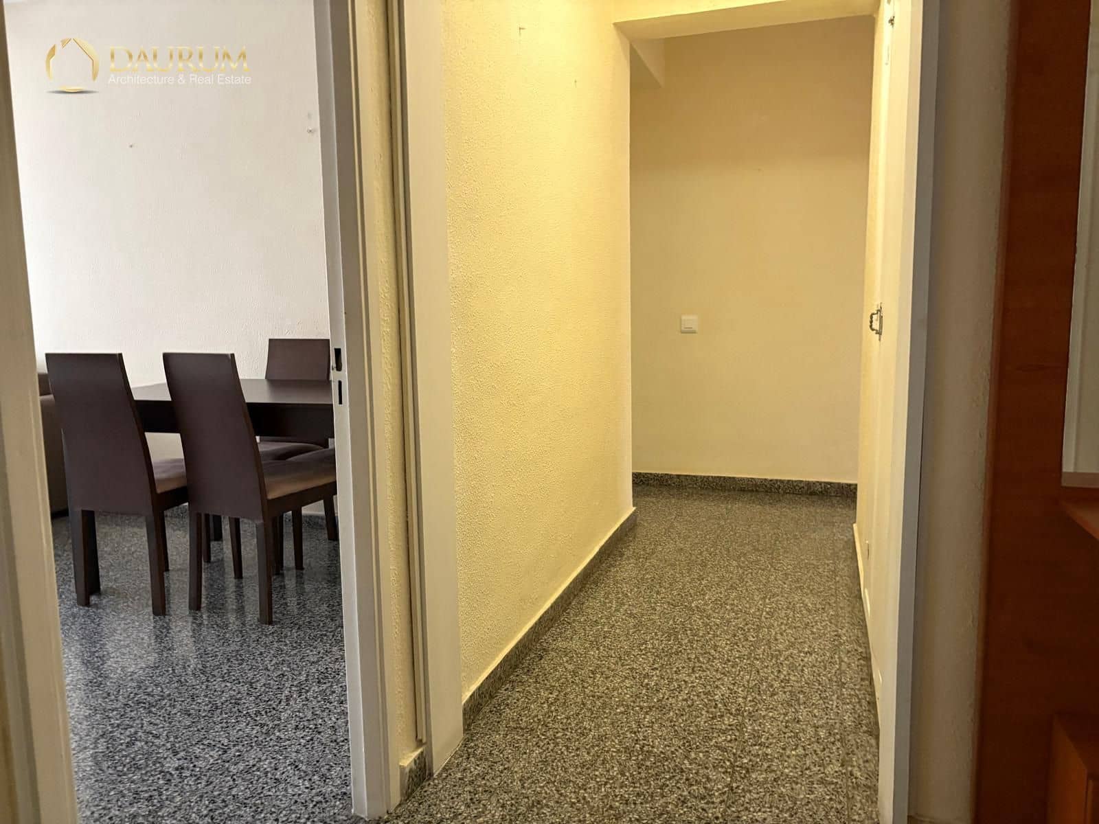 4 soveværelse Lejlighed til salg i Alicante by - € 255.000 (Ref: 9981531)