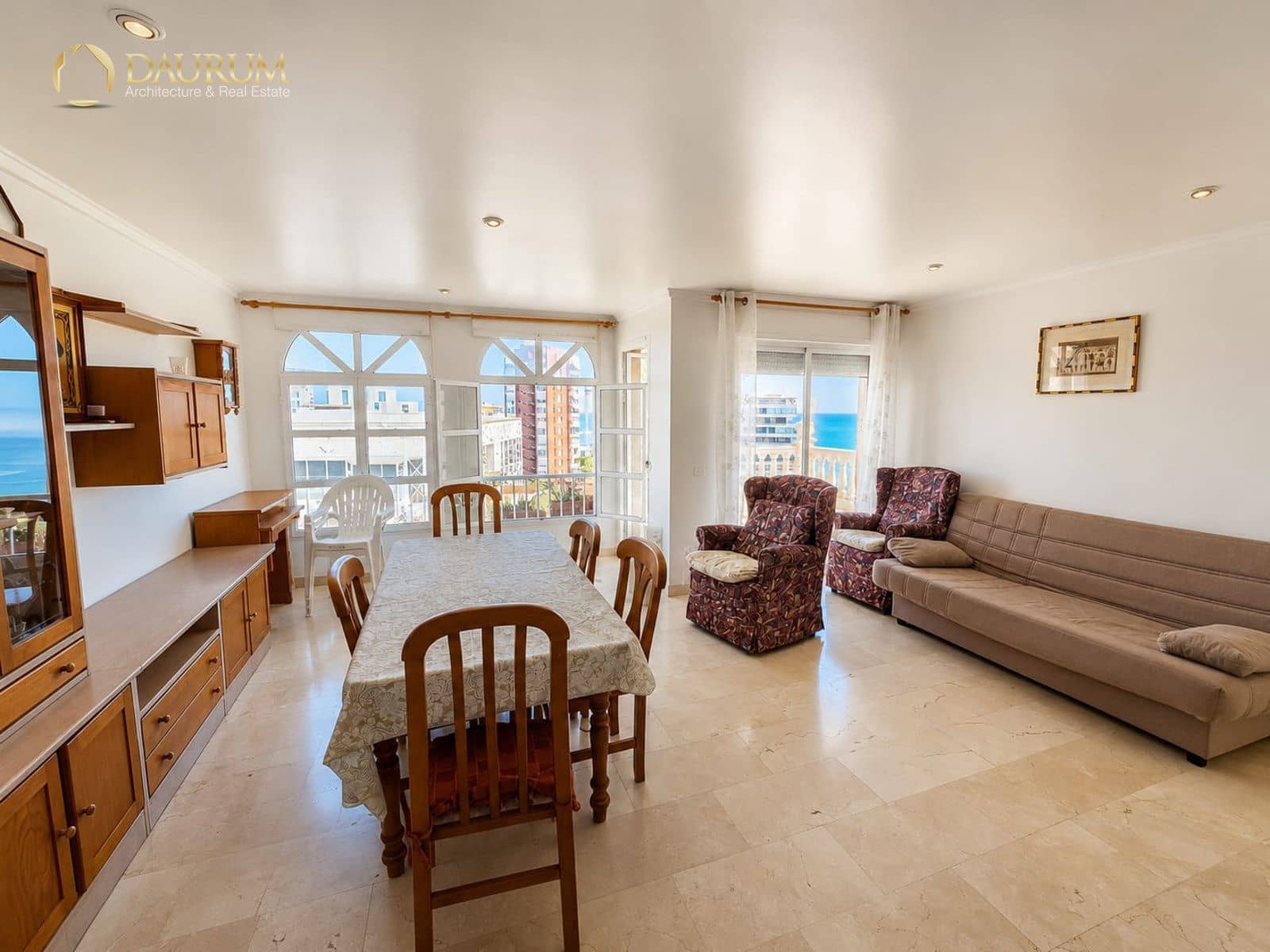 1 soverom Leilighet til salgs i Alicante by med svømmebasseng garasje - € 535 000 (Ref: 9983822)