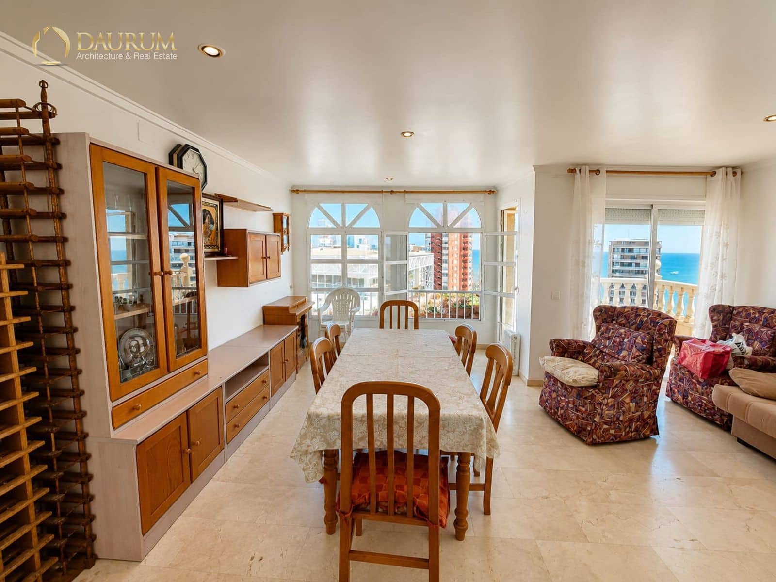 1 soverom Leilighet til salgs i Alicante by med svømmebasseng garasje - € 535 000 (Ref: 9983822)