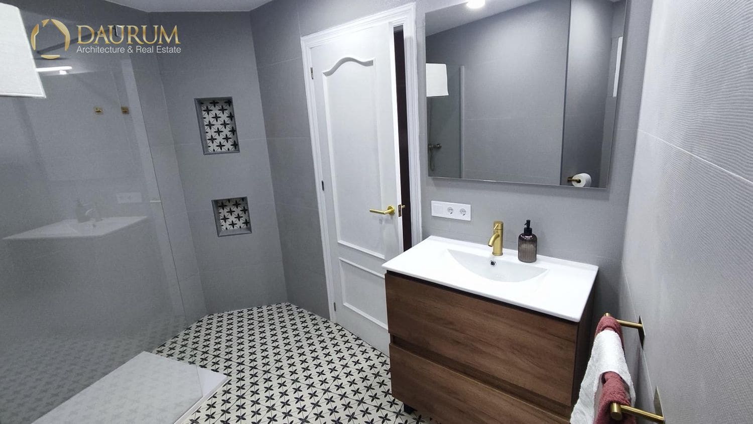 4 soverom Leilighet til salgs i Alicante by - € 399 000 (Ref: 9985743)