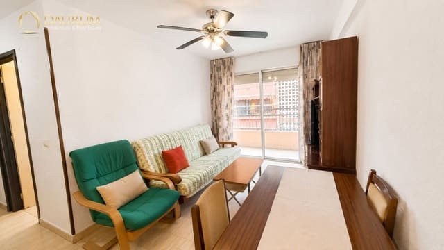 Piso de 3 habitaciones en Centro Urbano, Benidorm en venta - 200.000 € (Ref: 9991913)