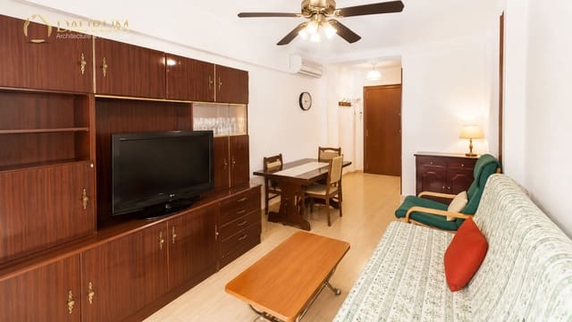 Piso de 3 habitaciones en Centro Urbano, Benidorm en venta - 200.000 € (Ref: 9991913)