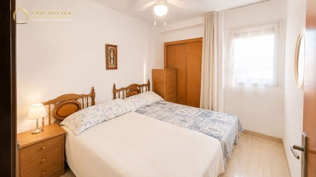 Piso de 3 habitaciones en Centro Urbano, Benidorm en venta - 200.000 € (Ref: 9991913)